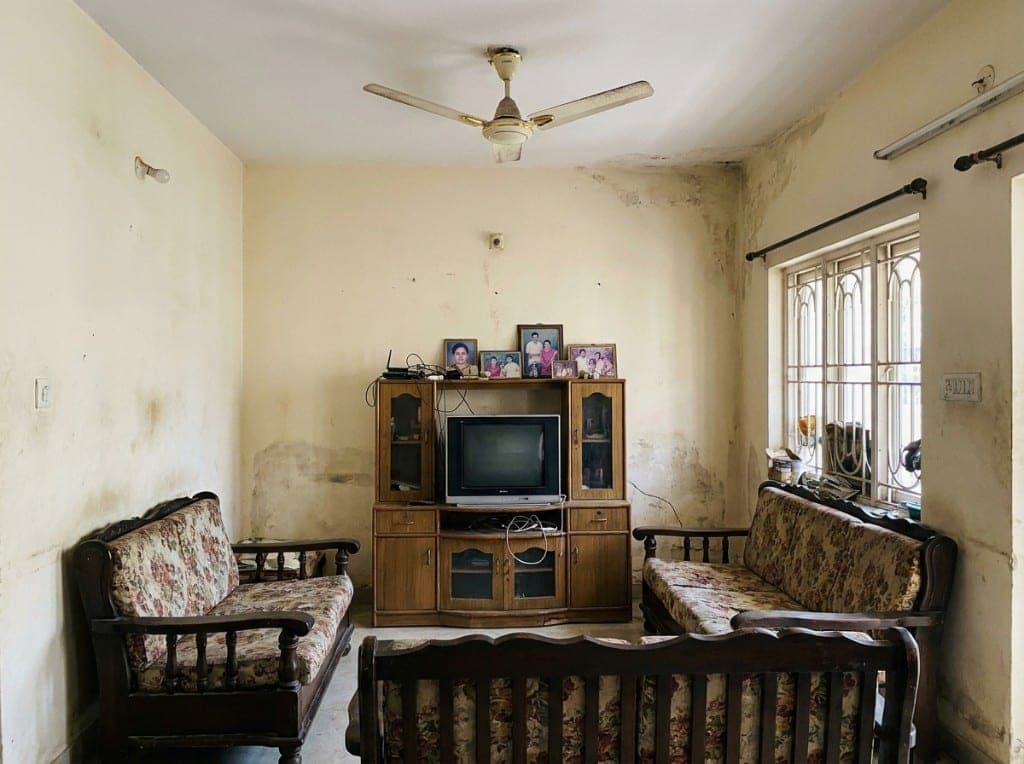 Living Room — TV Wall & Ceiling before